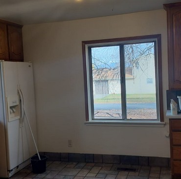 Cabinet Painting - 4.jpg