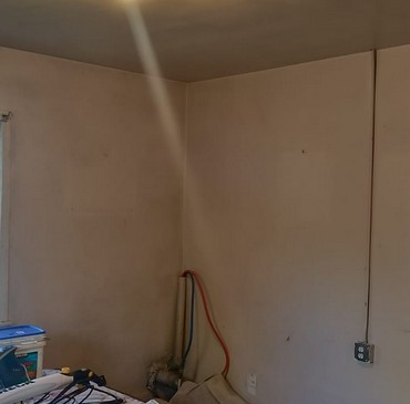 Cabinet Painting - 7.jpg